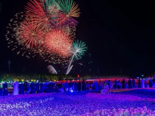 Royal Commission Kicks Off Fireworks Displays at Yanbu Flower Festival