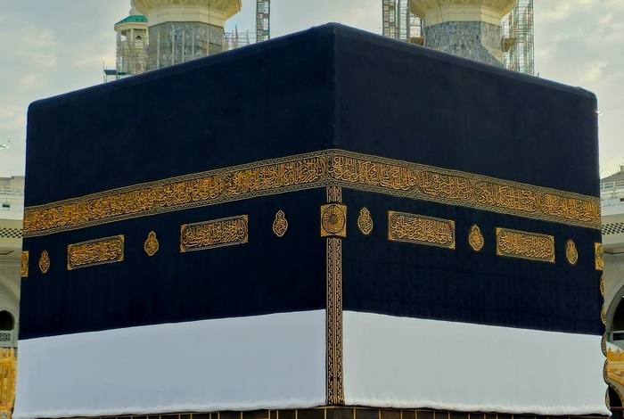 Luxurious Textiles Behind Crafting of  Kaaba’s Sacred Kiswa
