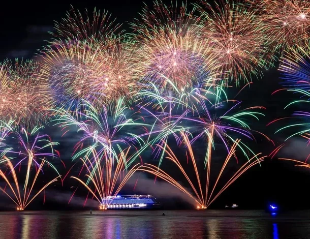 Fireworks Illuminate Jeddah in Celebration of National Day