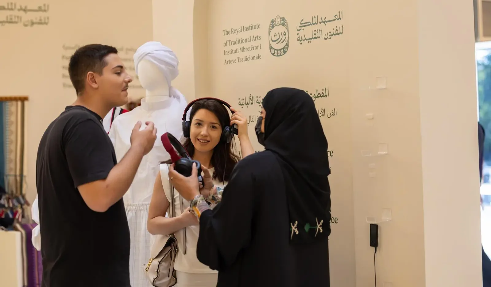 Wrth Showcases Saudi Traditional Arts at Cultural Week in Albania