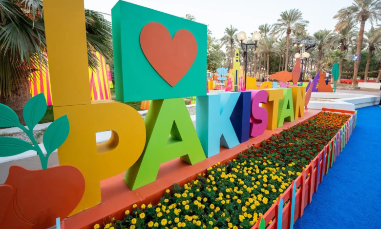 Pakistan Culture Events Dazzle Al-Suwaidi Park’s Visitors