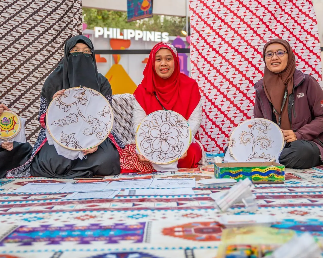 Riyadh’s Al-Suwaidi Park Showcases Philippine Handicrafts, Folk Arts