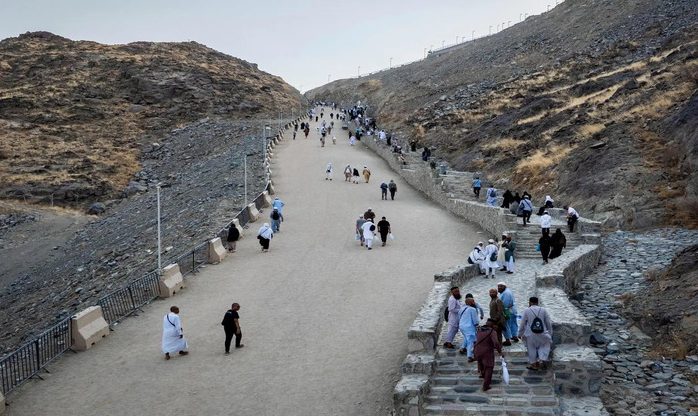 Hira Cultural District Attracts Global Visitors with Immersive Cave of Hira Tours