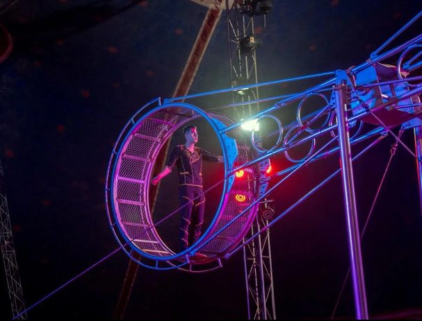 World Circus Delivers International Entertainment at Hail Rally