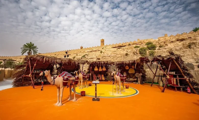 Al-Huwayett Program Kicks off at Historic Adhwaihrah Area