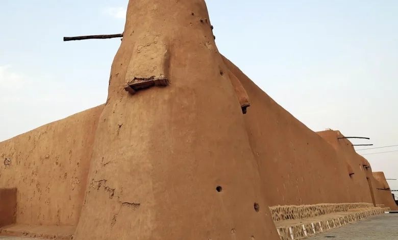Linah Village: A Living Heritage in the Heart of the Nafud Desert
