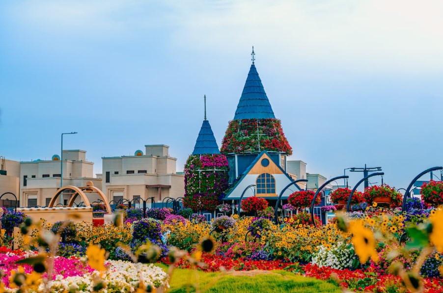 Blue Garden Riyadh Riyadh Season Unveils BLVD Flowers: A 200-Million-Bloom Experience - lucire