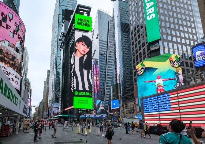  Haifa Wehbe Takes Over Times Square with Spotify Spotlight