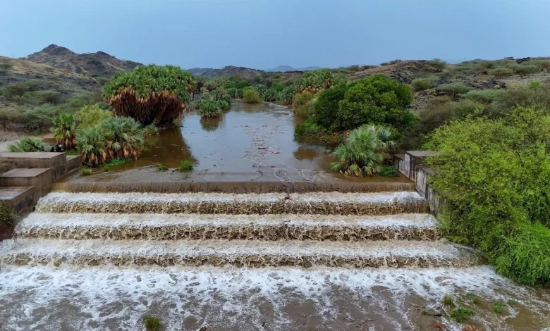 Al-Ardah’s Al-Mudamdamah Valley Draws Visitors with Scenic Waterfalls